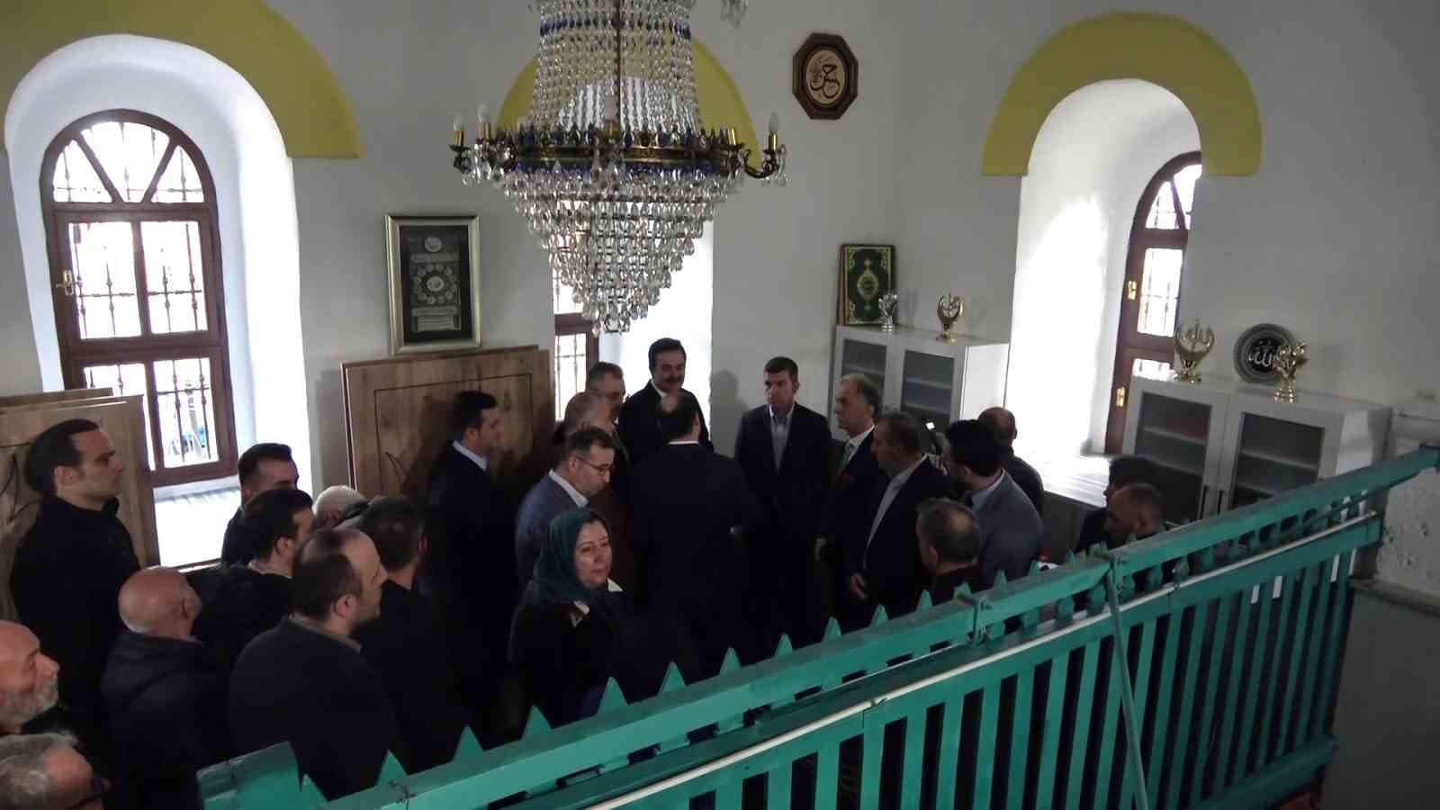 İlk kadın divan şairi Mihri Hatun’un tespit edilen mezar yerine sanduka yerleştirildi