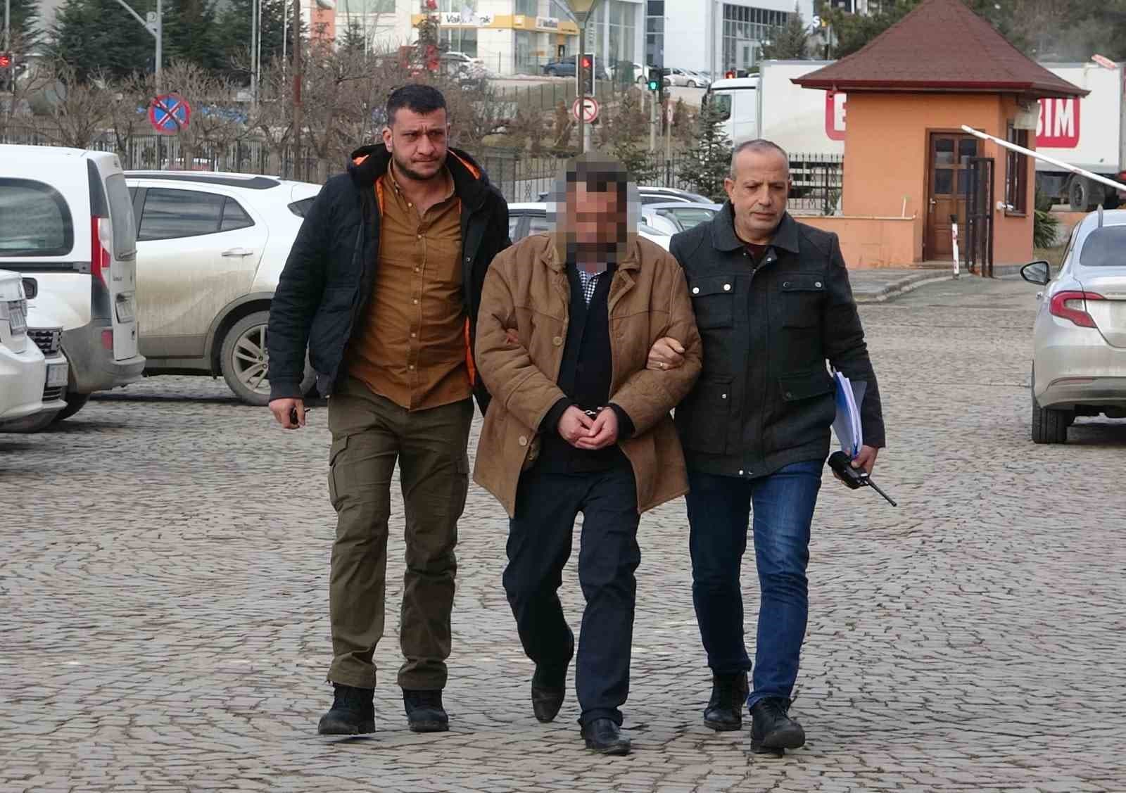 Kastamonu’da yeğenini bıçakla öldüren emekli polis memuru, 18 yıl hapis cezasına çarptırıldı