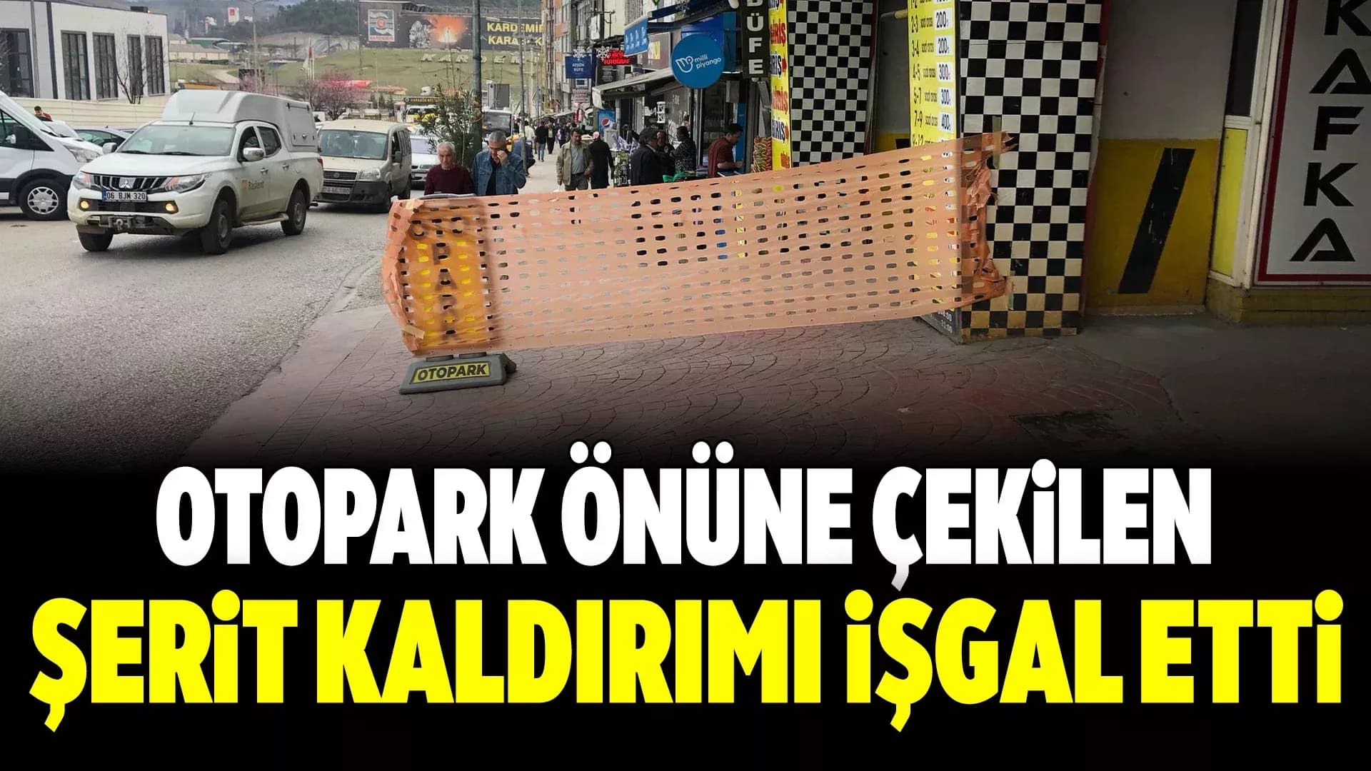 Karabük'te Kaldırıma Çekilen Şerit Yayaları Mağdur Ediyor