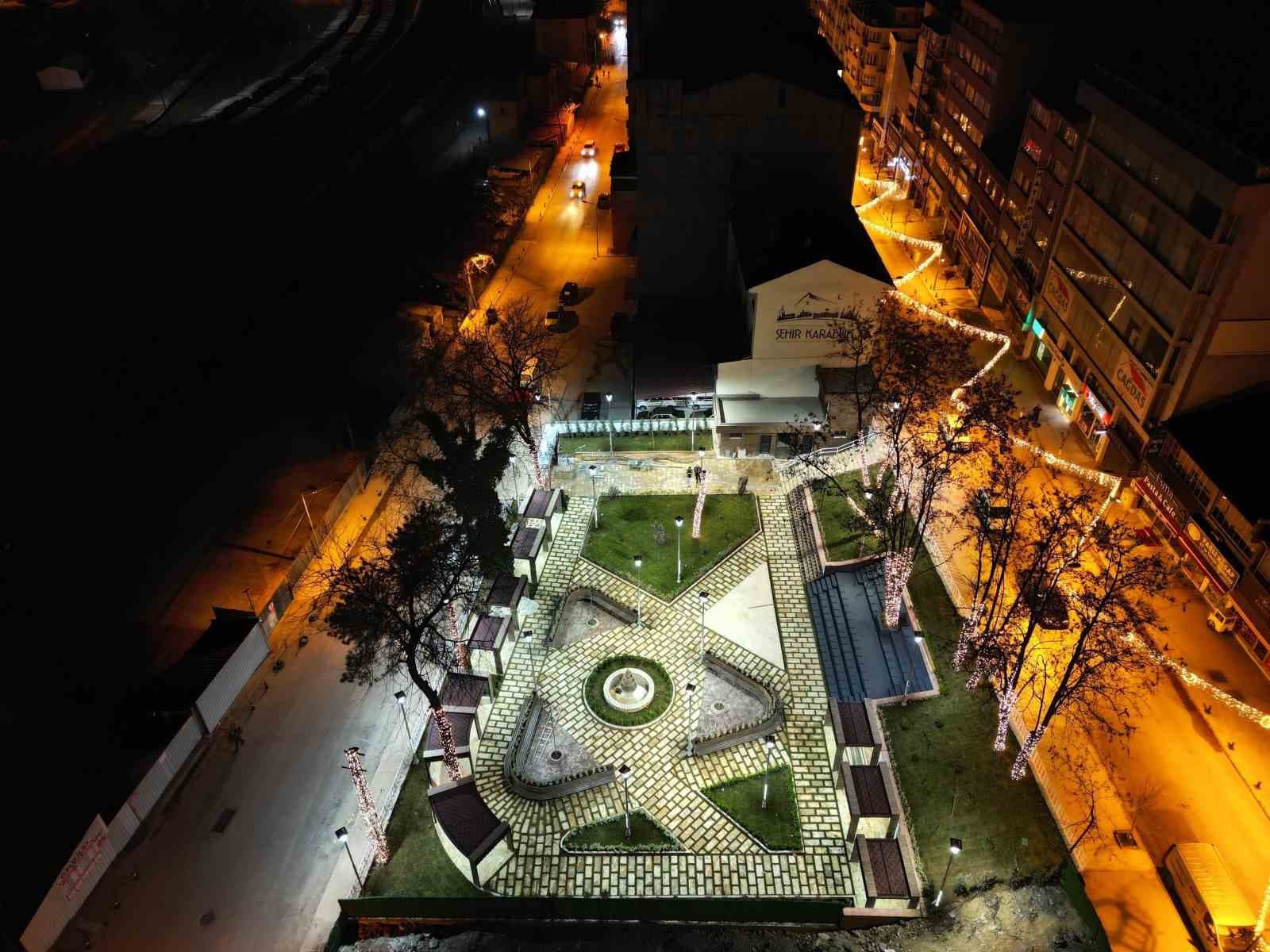 Başkan Çetinkaya şehrin çehresini değiştirmeye devam ediyor