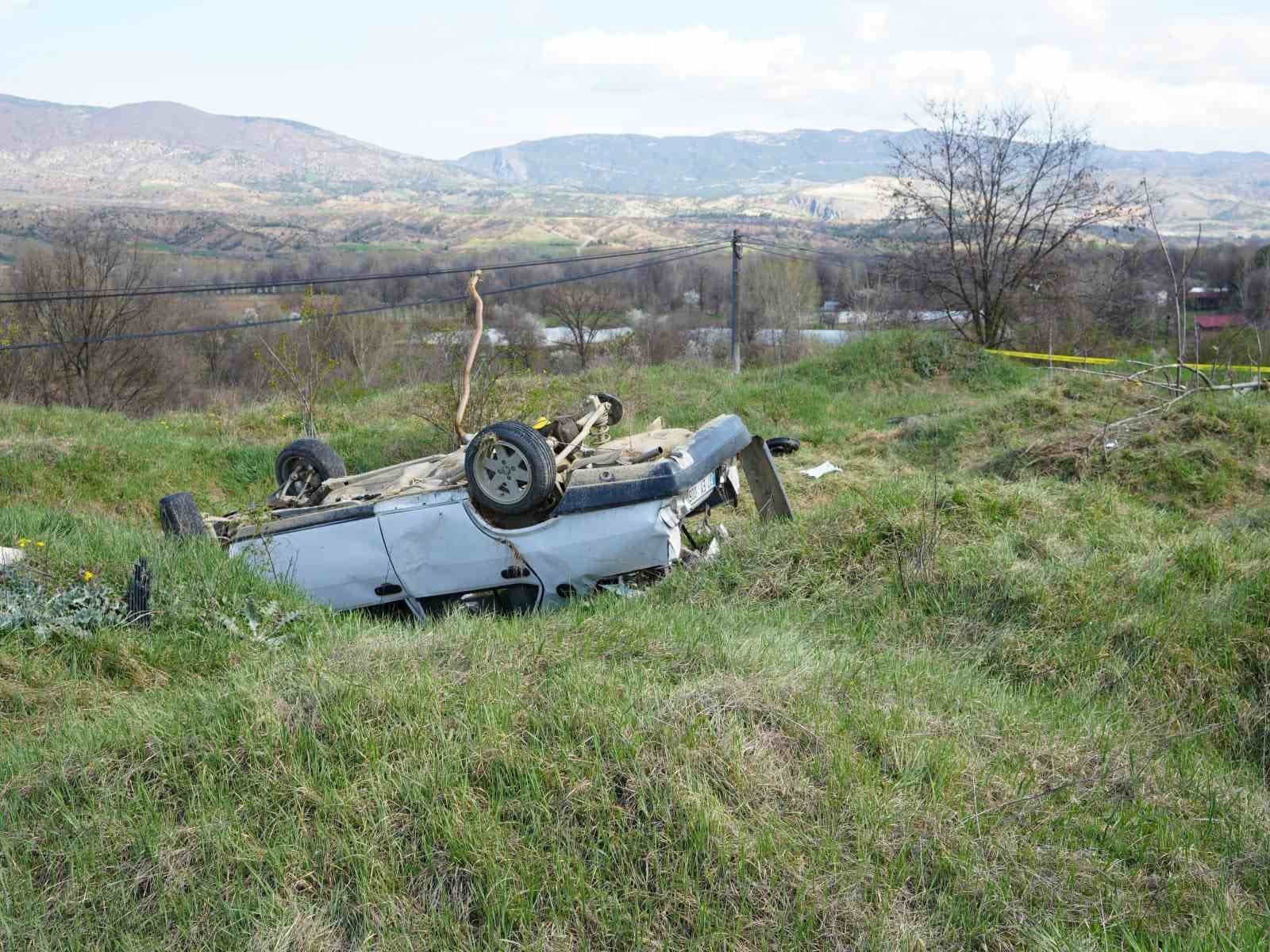 Fiat-Tofaş otomobil hurdaya döndü, 23 yaşındaki genç hayatını kaybetti