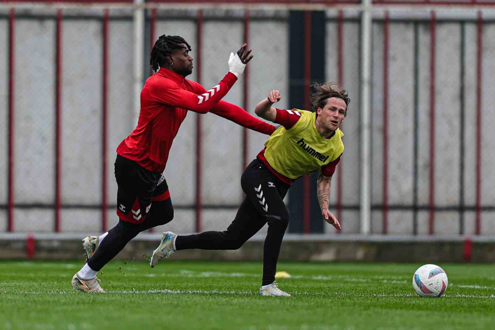 Samsunspor, Antalyaspor karşısında kötü gidişata ‘dur’ demek istiyor