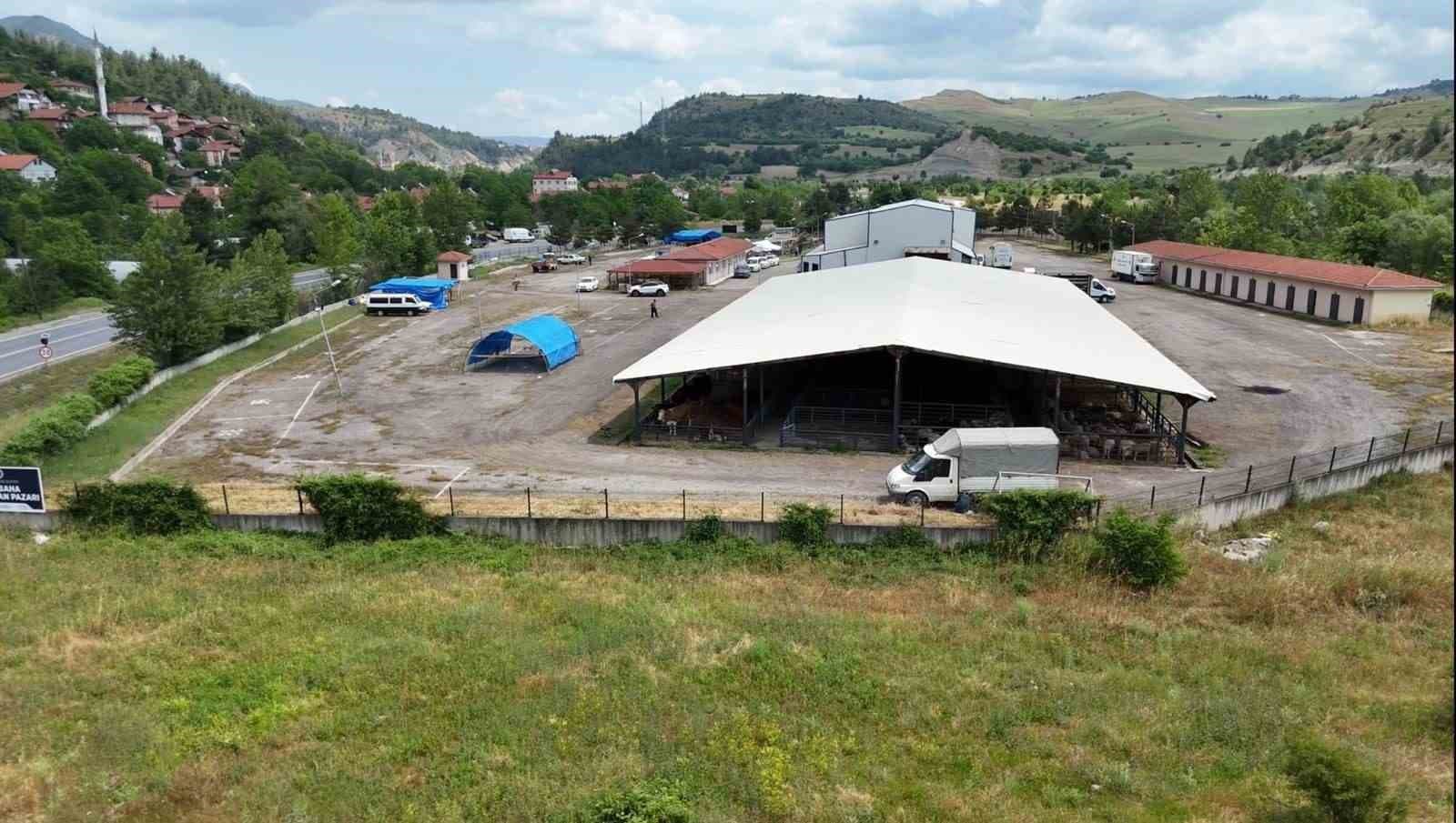 Karabük Belediyesi’nden kurban satış noktası ve ücretsiz servis duyurusu