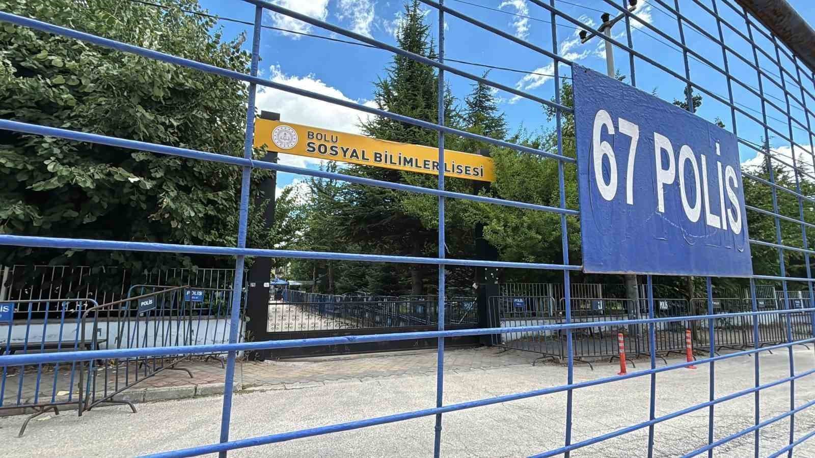 Yanan otelin SPA müdürü yangın anlarını anlattı: "Emir Aras’ın kendi odası için, ‘Biraz da şuraya su tutun’ dediğini duydum"