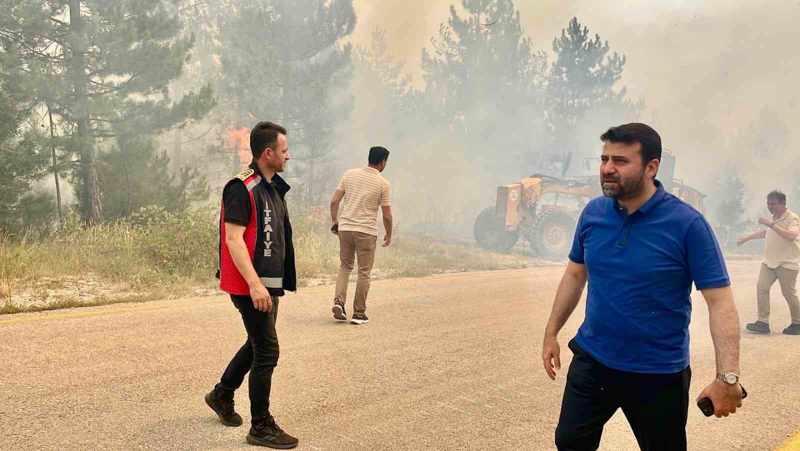 AK Parti Karabük Milletvekili Şahin: "Bu, Karabük tarihinin en büyük yangını"
