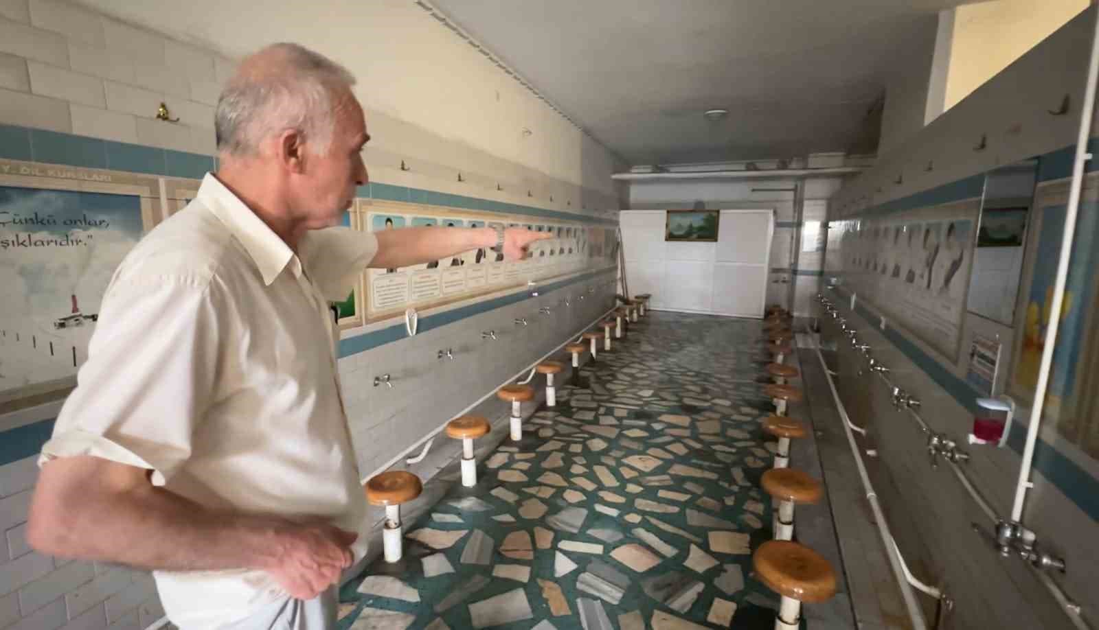 Caminin sabunluklarını çaldı, kayıplara karıştı