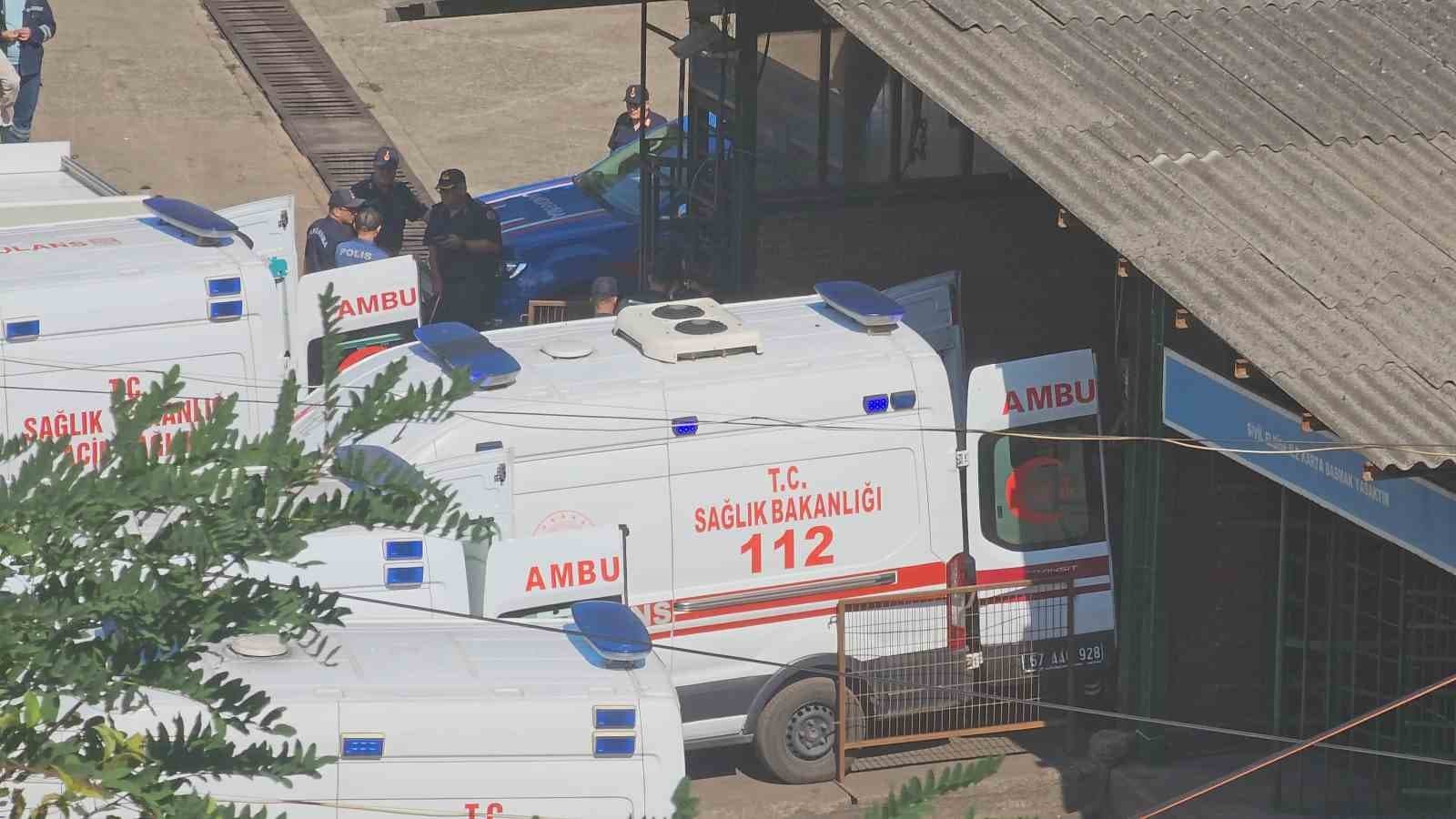 Zonguldak’ta göçük altında kalan 5 madenciden 4’ü kurtarıldı