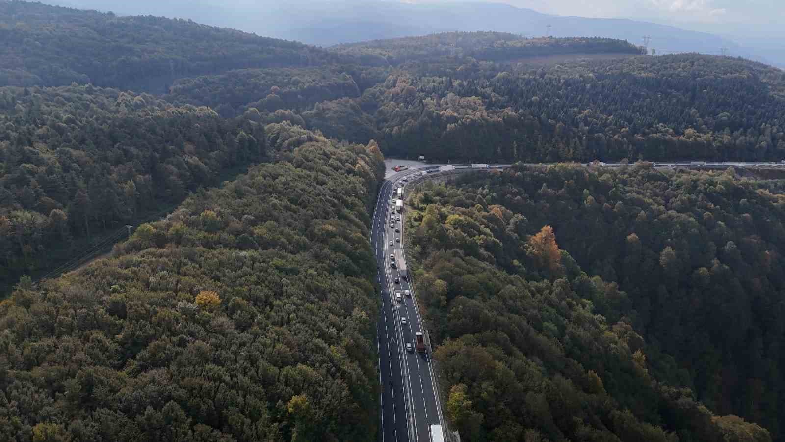 Bolu Dağı Tüneli’nde yapılan çalışmalar kara yolundaki trafiği artırdı