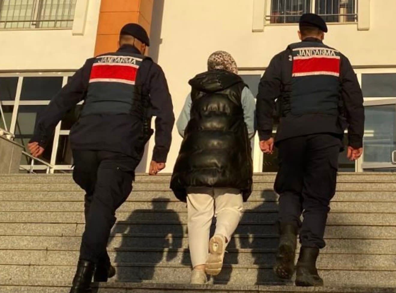 FETÖ üyeliğinden aranan kadın, jandarma tarafından yakalandı