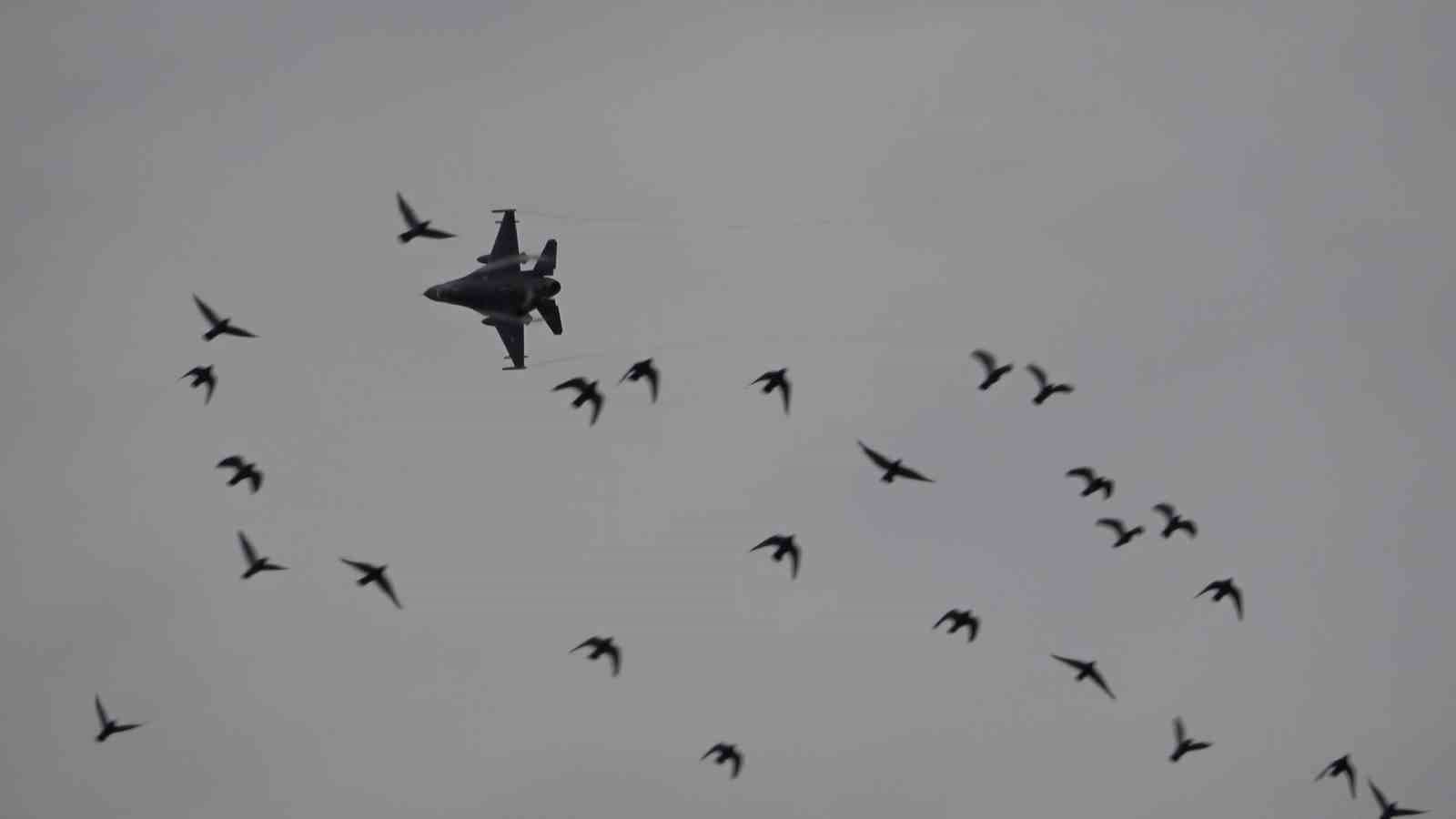 F-16’lardan nefes kesen gösteri
