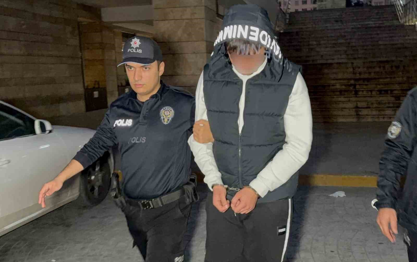 17 yaşındaki çocuğu tokat attığı gerekçesiyle bıçaklayan genç tutuklandı