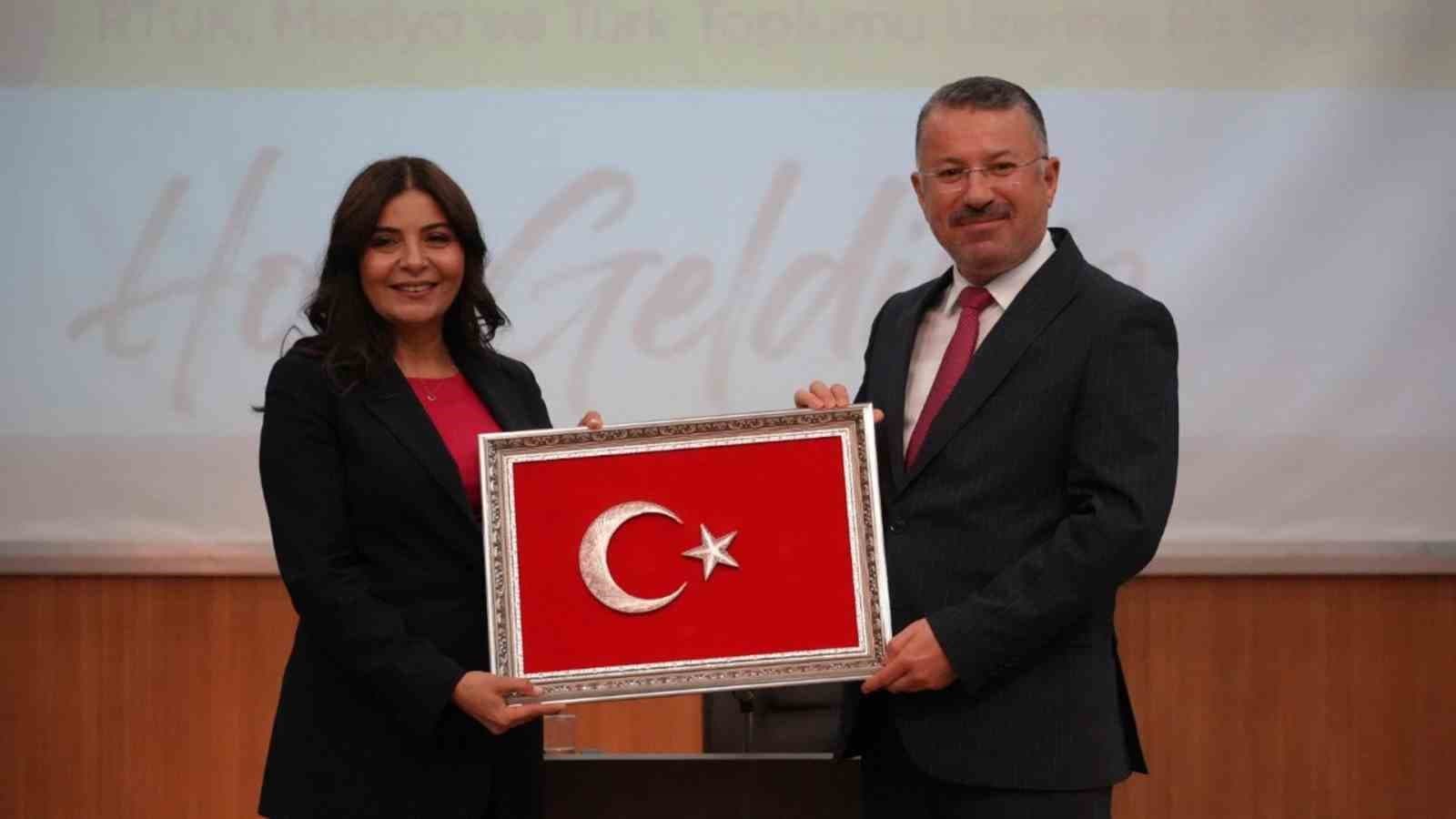 RTÜK Üyesi Güçer KBÜ Kürsü’de Konuştu: "Medya Toplumun Kimliğini Şekillendiriyor"