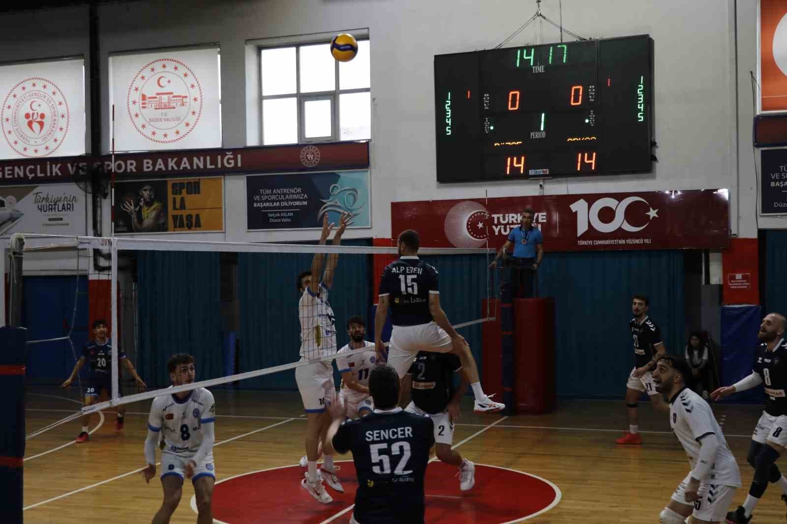 TVF Erkekler 1. Ligi: Düzce Belediyesi Spor Akademisi: 2 - Arkas Spor Kulübü: 3
