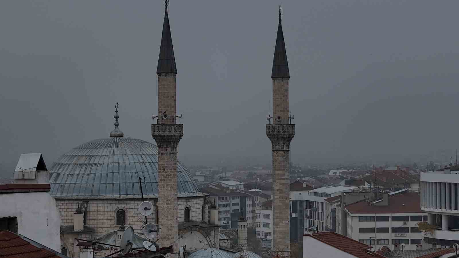 Bolu’da sis etkili oluyor: Sis tabakası böyle görüntülendi
