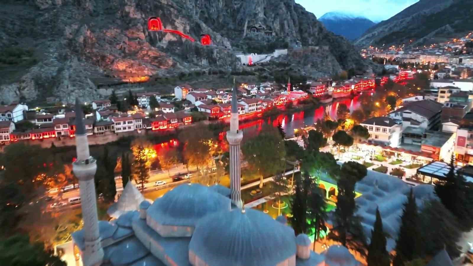 Amasya’nın dünya mirası Harşena Dağı ve Yalıboyu Evleri’ne yeni sistem ışıklandırma: "En güzelini yapacağız"