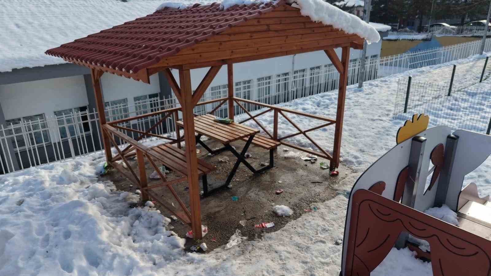 Karabük Belediyesi parklarda denetimleri artırdı