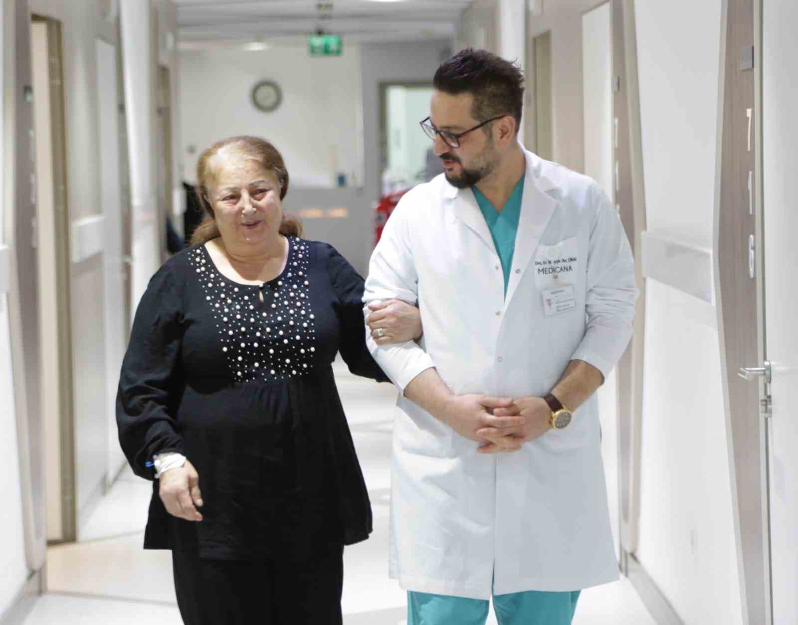 Samsun nefes oldu: İsveç’te cihaza bağlanacaktı, Samsun’da yürüyerek taburcu edildi