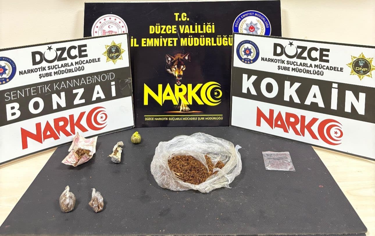 Düzce’de uyuşturucu operasyonu: 3 şüpheli adliyeye sevk edildi