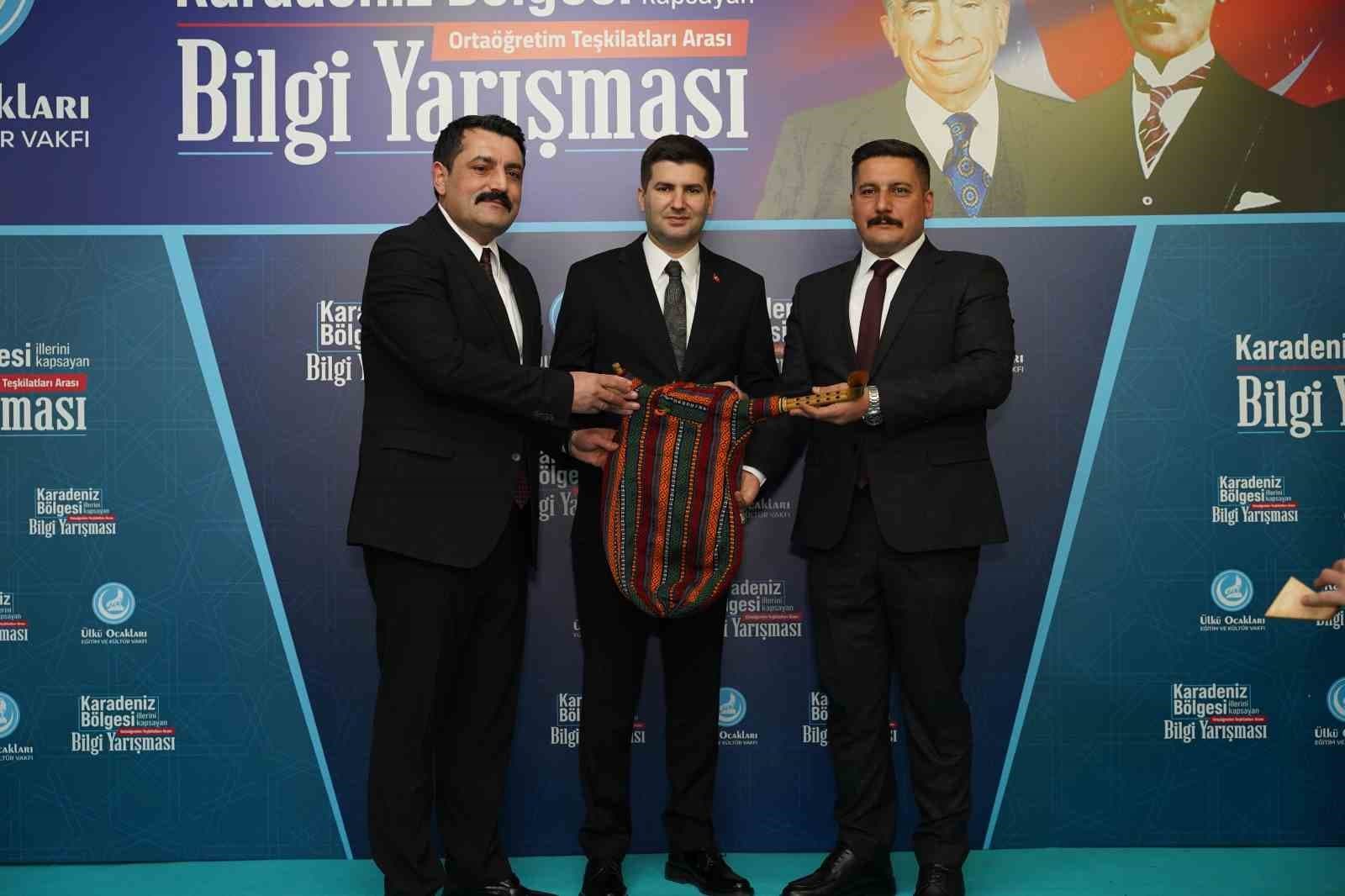 Ahmet Yiğit Yıldırım: "Bağımlılık boşlukta filizlenir, kimliği olmayan, hedefi olmayan, ait olduğu yeri bulamayan genci esir alır"