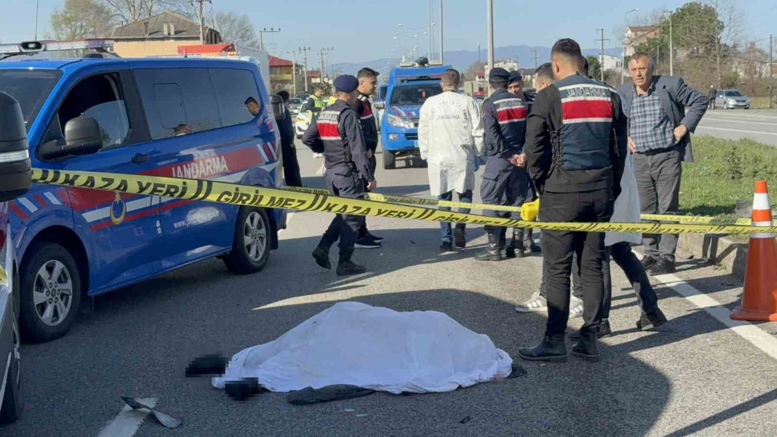 Kızına kahvaltıya giderken feci son: Kaza anı güvenlik kamerasında