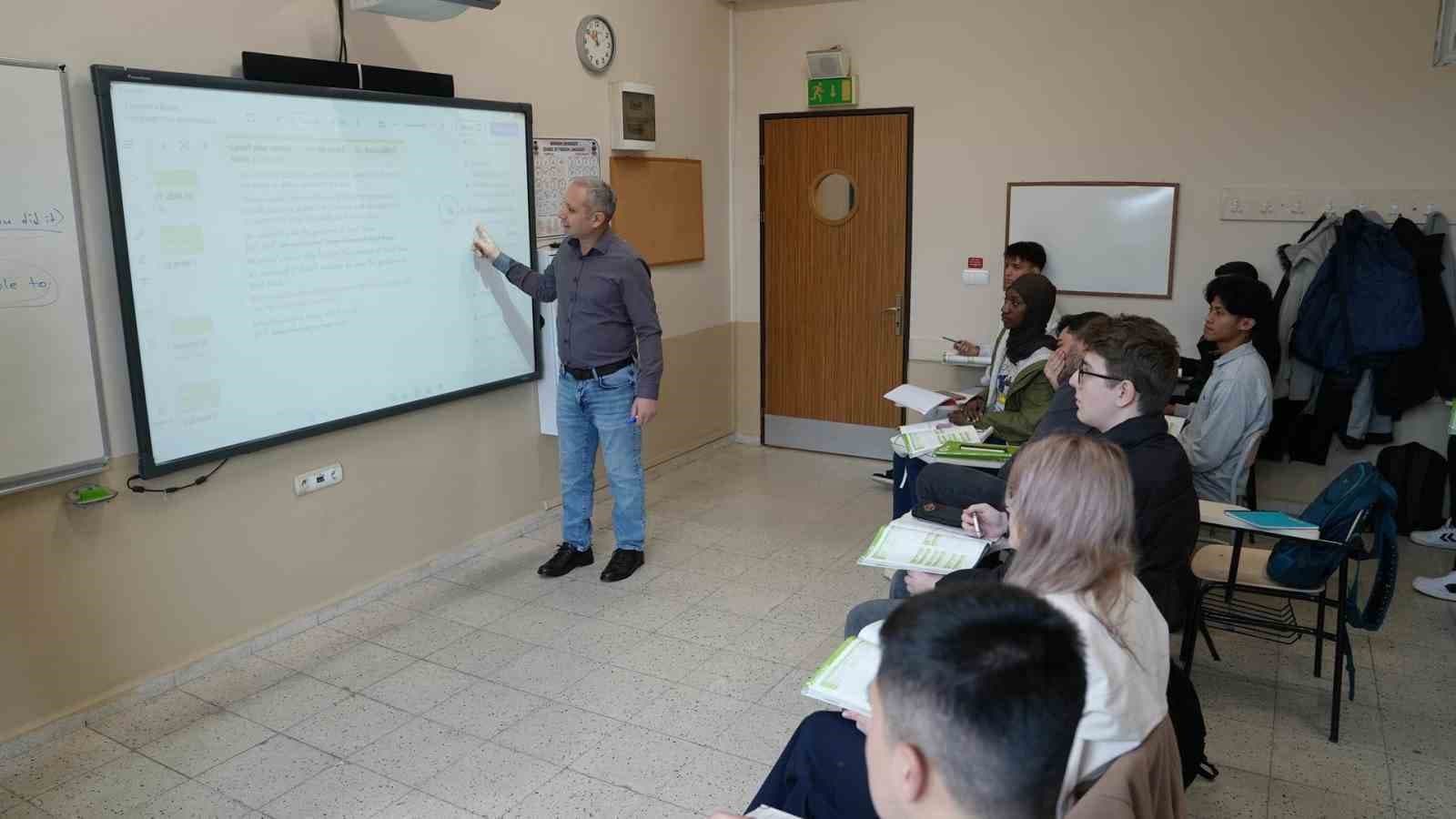 KBÜ Yabancı Diller Yüksekokulunda dijital altyapı yenilendi