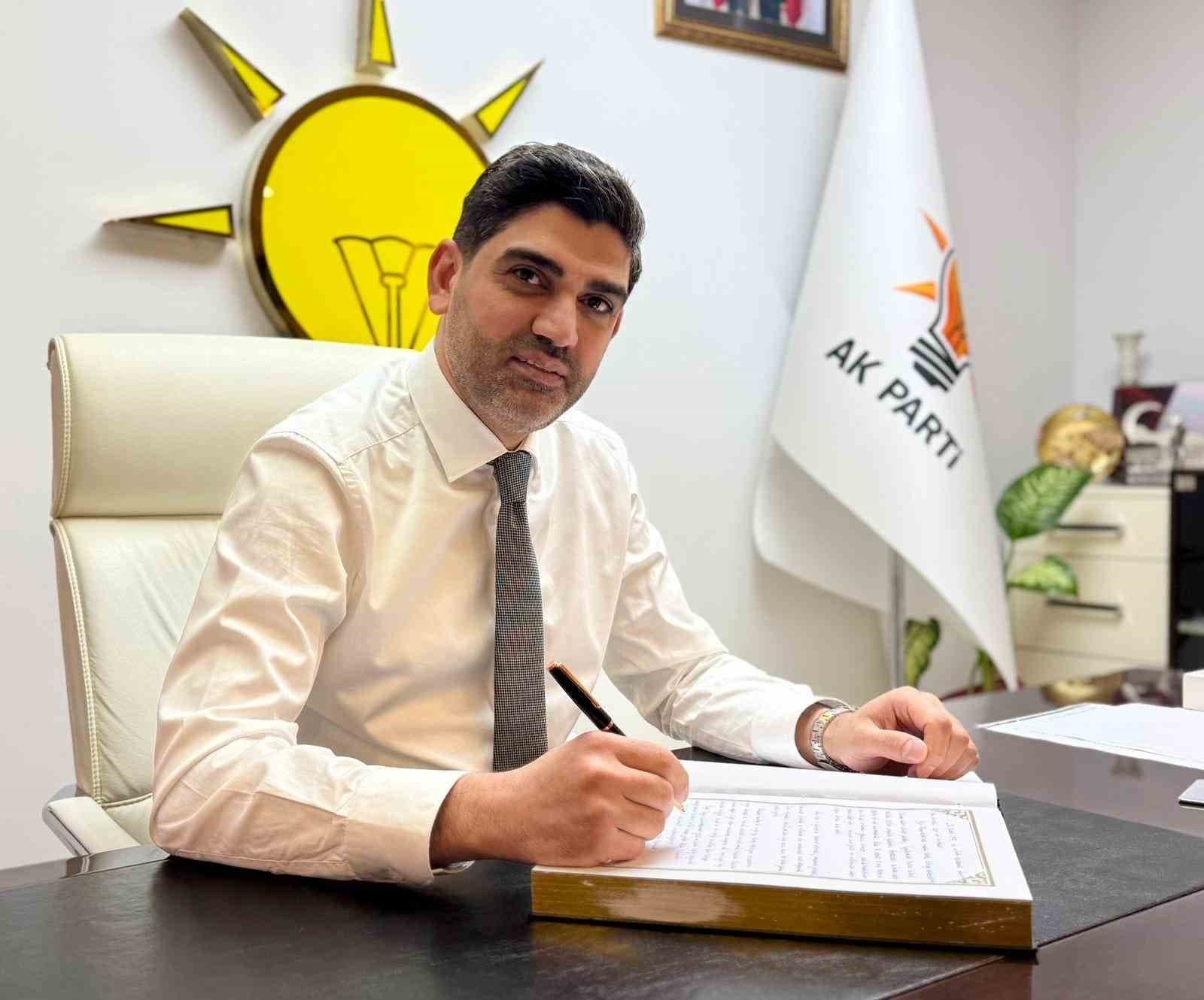 Başkan Salt, "Bu milletin iradesi her türlü vesayetin üzerindedir"