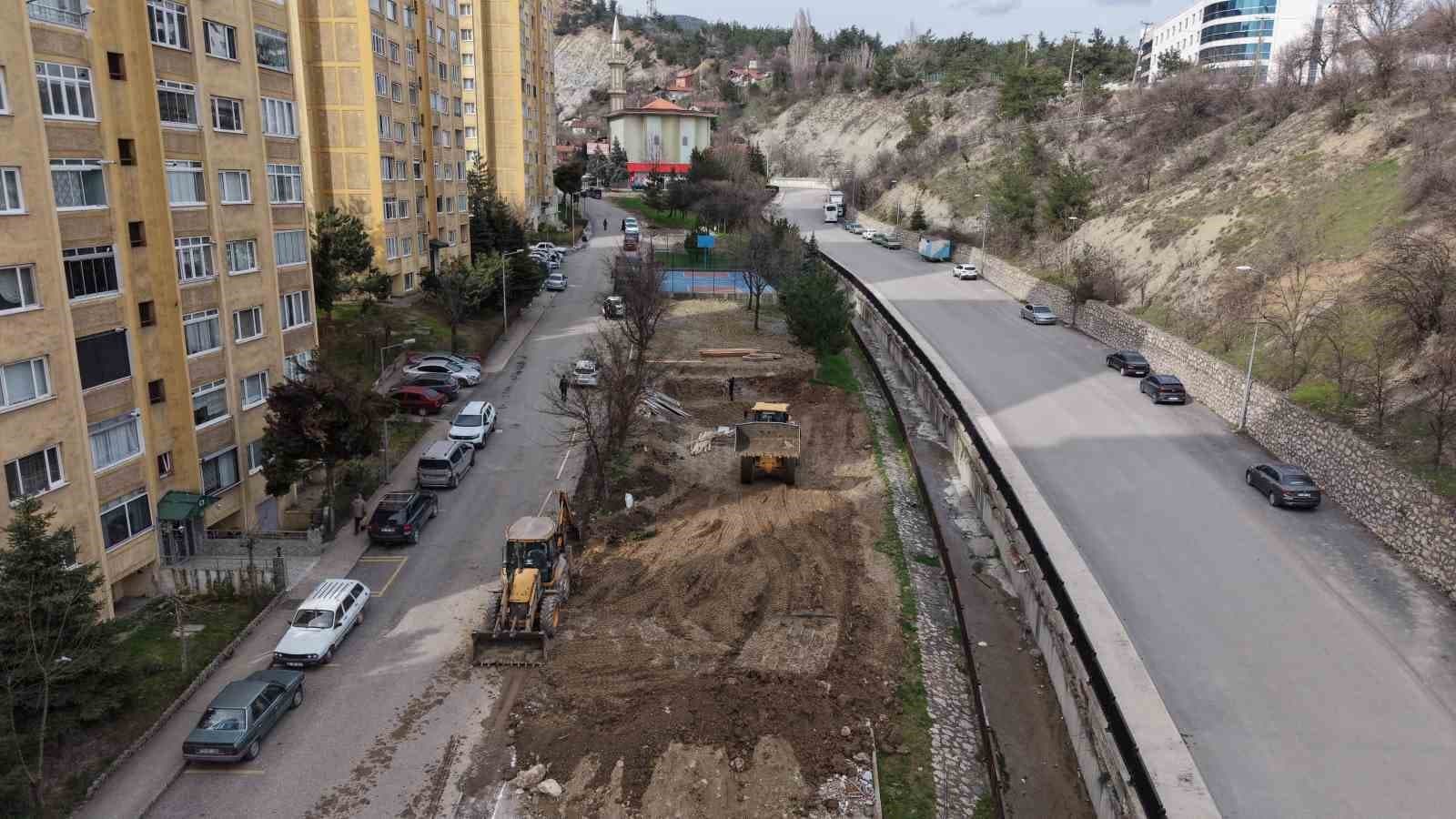 Karabük Belediyesi kenti tema parklarla donatmaya devam ediyor