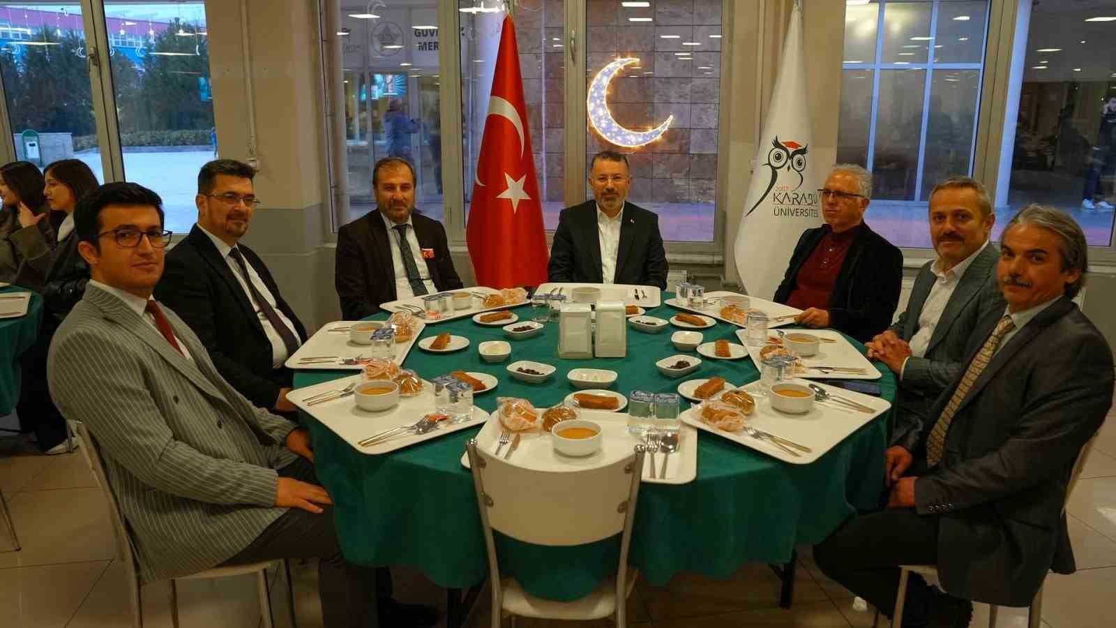 KBÜ’de "Mehmet Âkif Ersoy ve İstiklal Marşı İftarı" programı düzenlendi