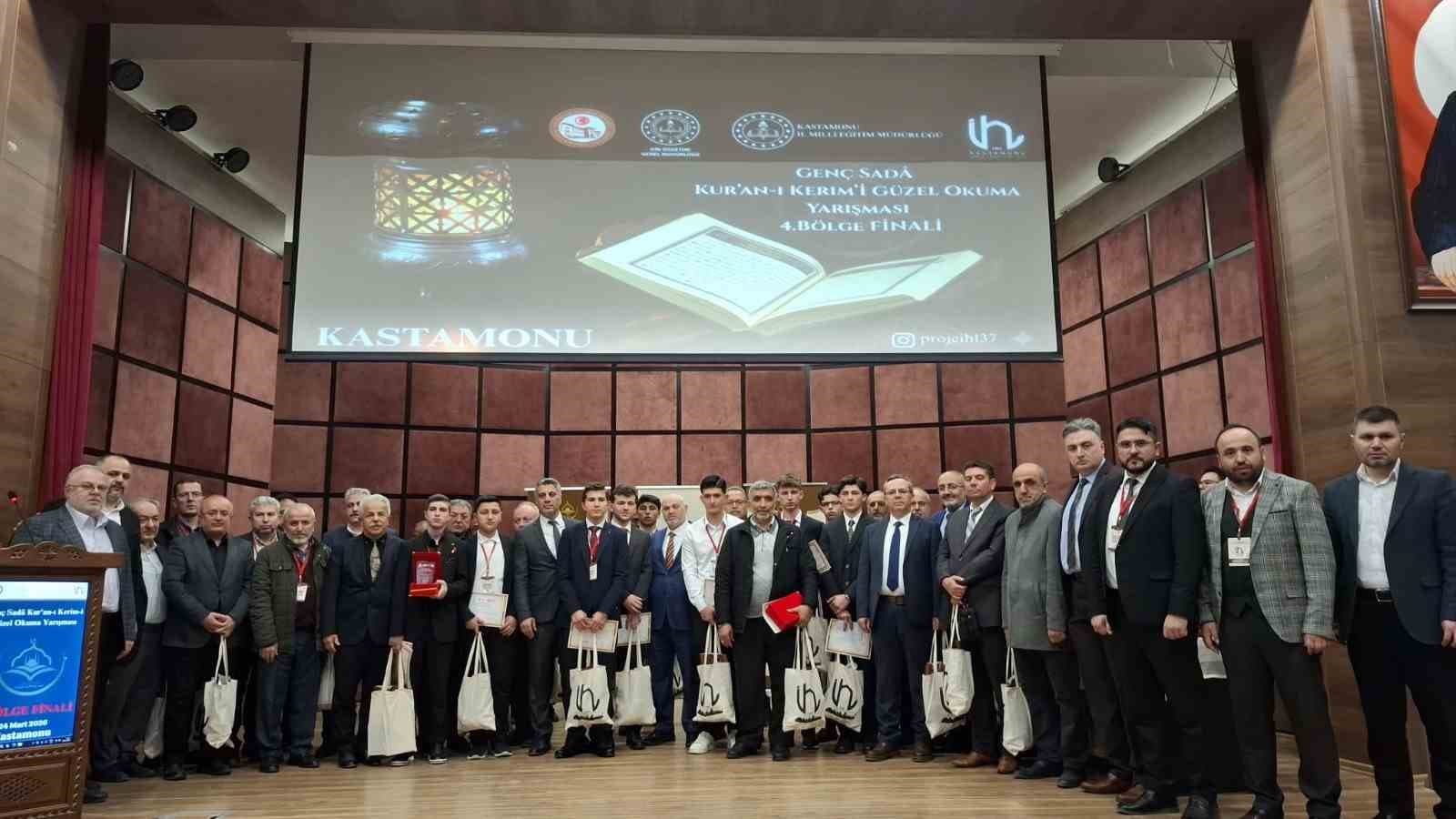12 farklı ildeki öğrenciler Kur’an-ı Kerim’i en güzel okuyabilmek için yarıştı