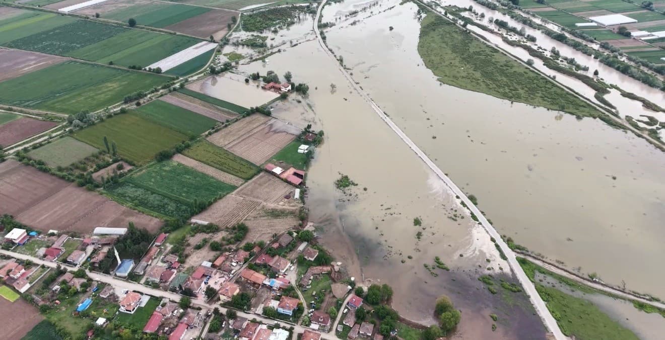 Erbaa’daki taşkının bilançosu gün ağarınca ortaya çıktı