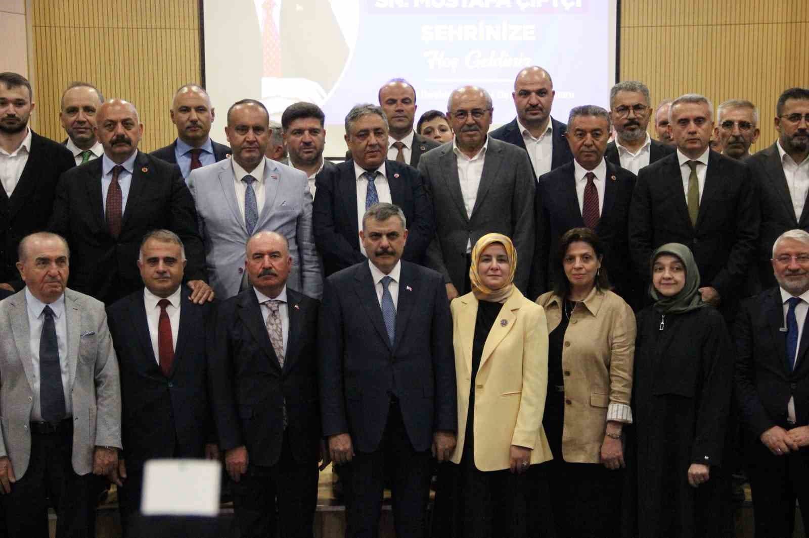 Bakan Çiftçi’ye Çorum’da "Fahri Hemşehrilik Beratı" takdim edildi