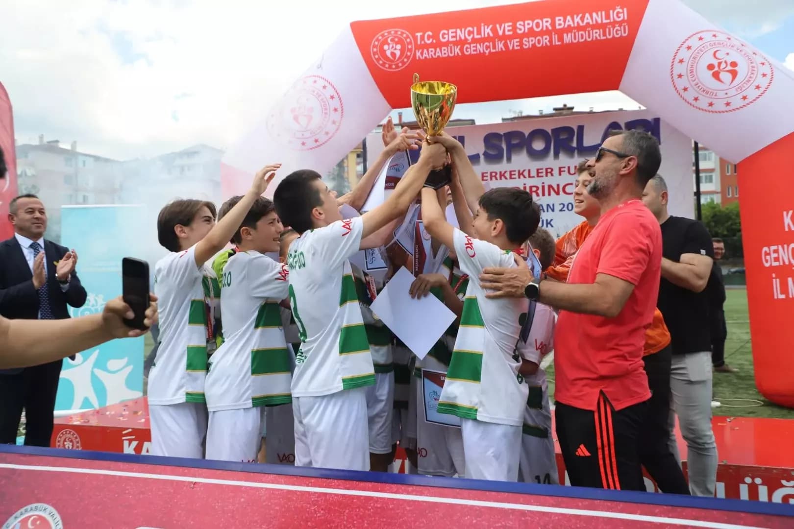 Okul Sporları Küçükler Futbol Türkiye Şampiyonası sona erdi
