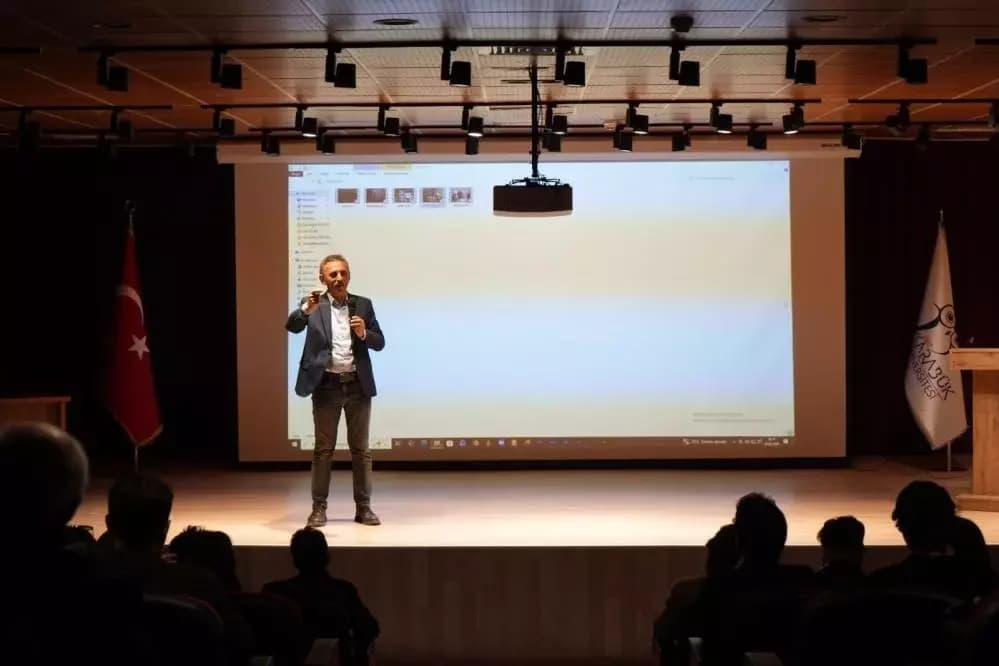 İletişim Fakültesi'nde kurmaca film gösterimleri gerçekleştirildi