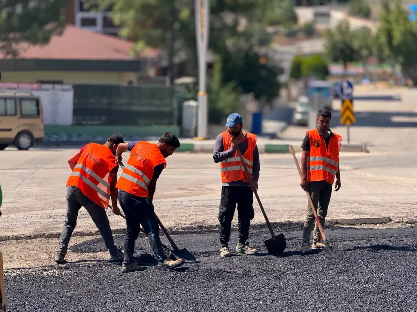 Karabük'te asfalt çalışmaları sürüyor
