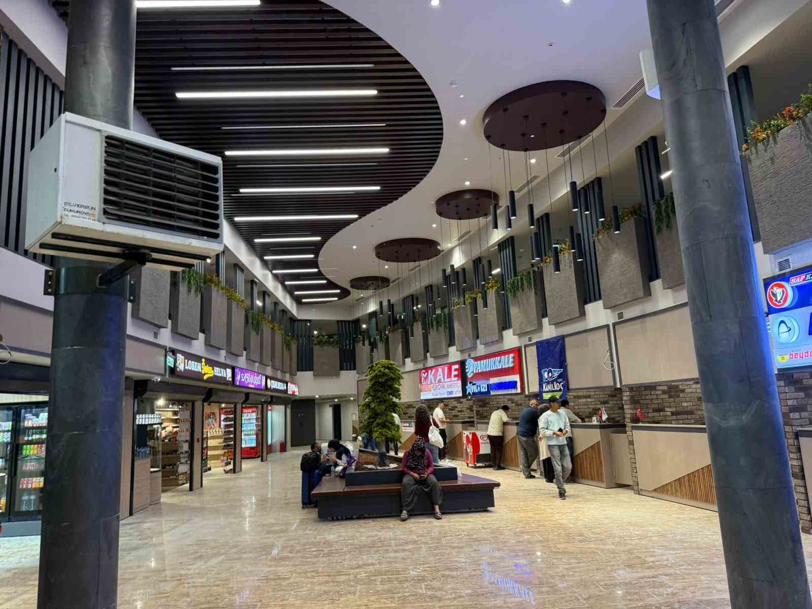 Karabük Şehirlerarası Otobüs Terminali yenilenen yüzüyle hizmete başladı