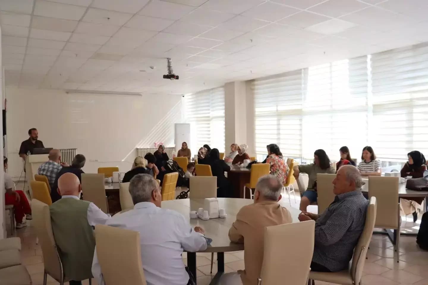 Karabük’te Engelli Bireylerin Ailelerine Destek Eğitimi