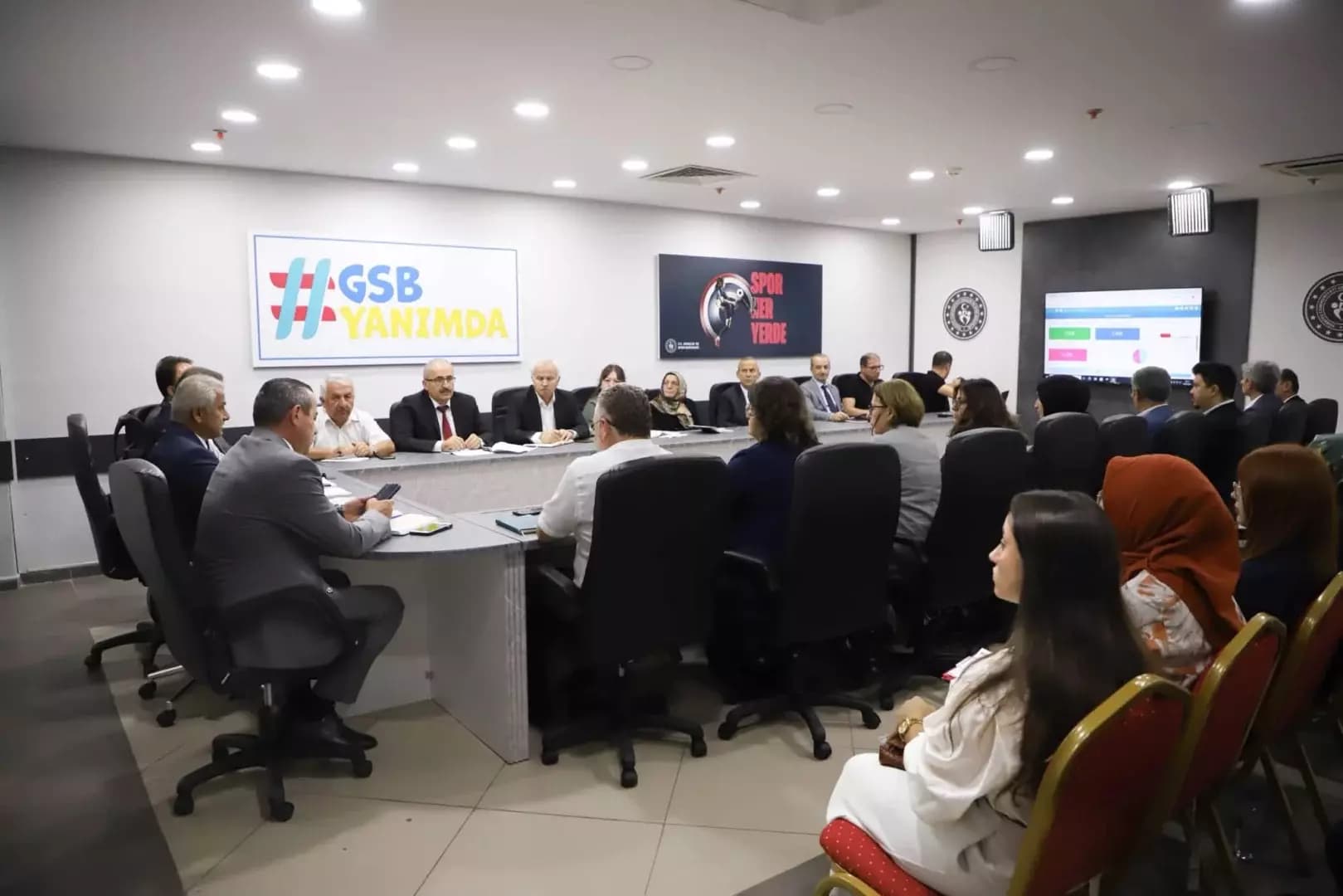 Yeni eğitim öğretim yılı dönem başı toplantısı yapıldı