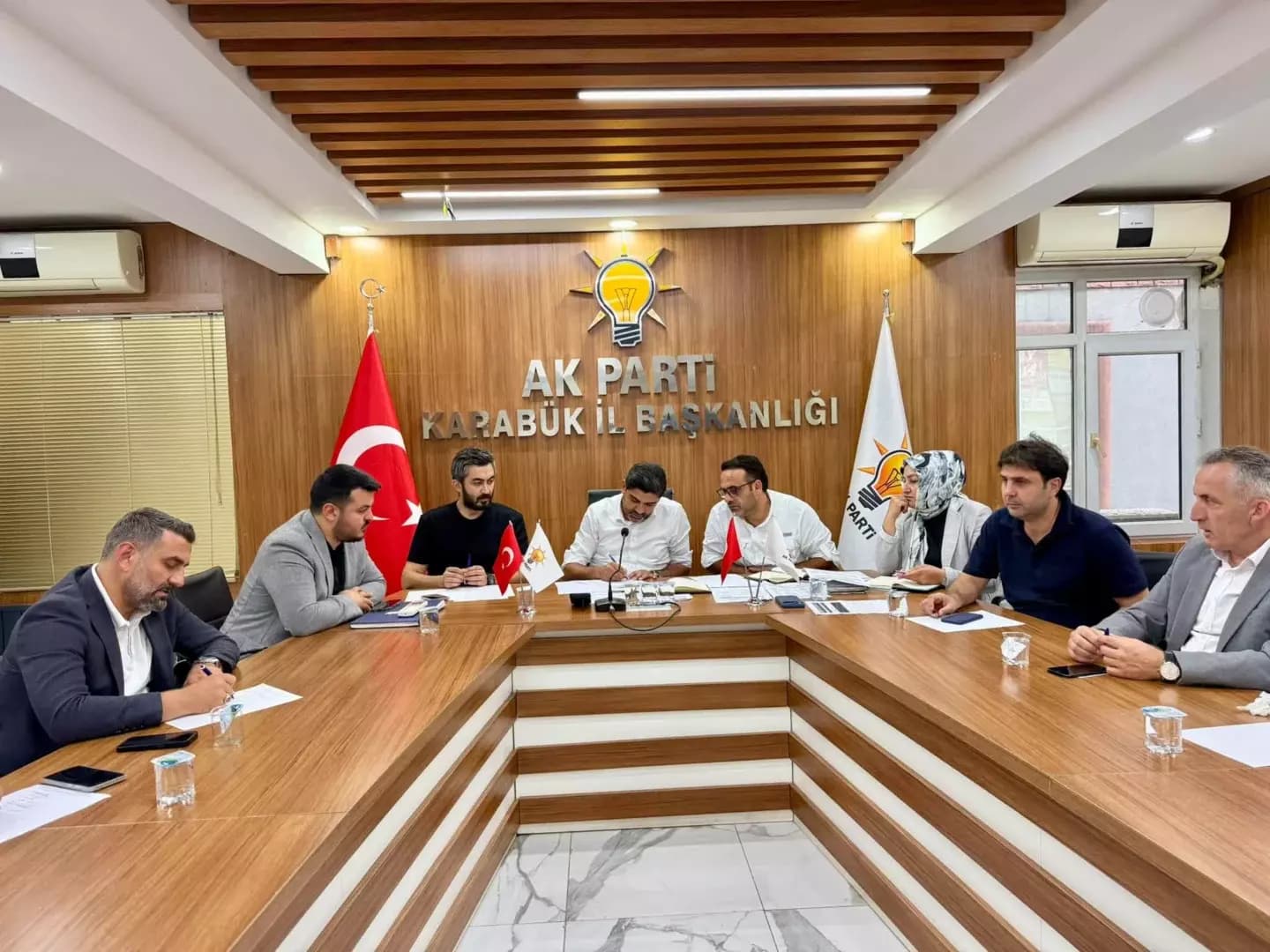 AK Parti Karabük Teşkilatında çalışmalar değerlendirildi