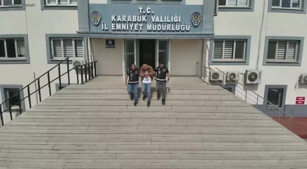 Karabük'te sahte 11 bin 700 dolar ele geçirildi