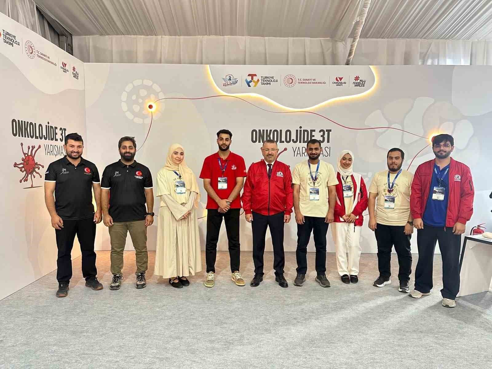 Rektör Kırışık, TEKNOFEST’te KBÜ teknoloji takımlarıyla buluştu