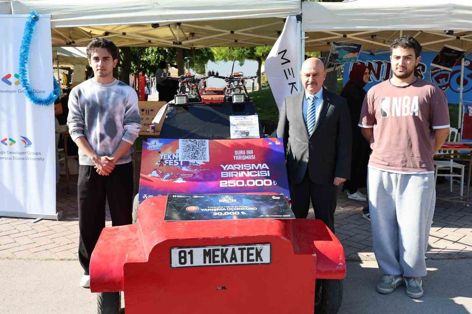 Düzce Üniversitesi’nde öğrenci toplulukları tanıtım günleri başladı