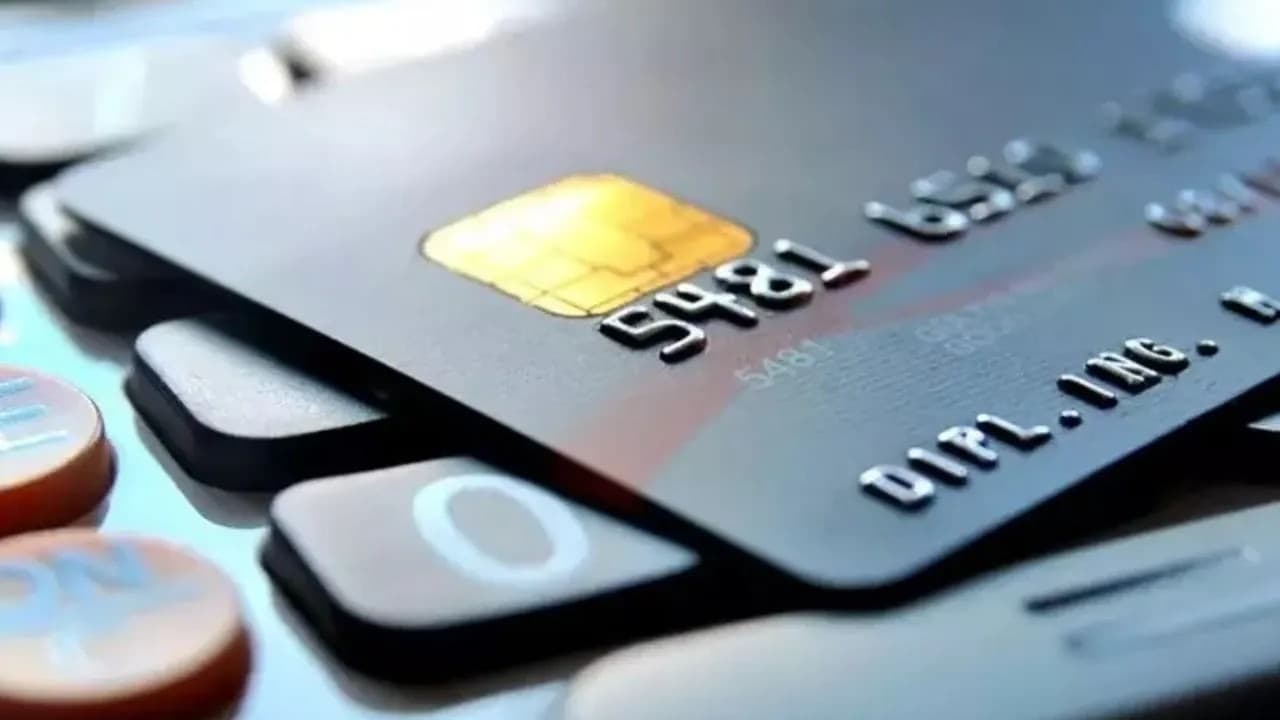 Kredi Kartlarında 100 Bin TL Sınırı İddiası! Limitler Gelire Göre Yeniden Düzenlenecek mi?