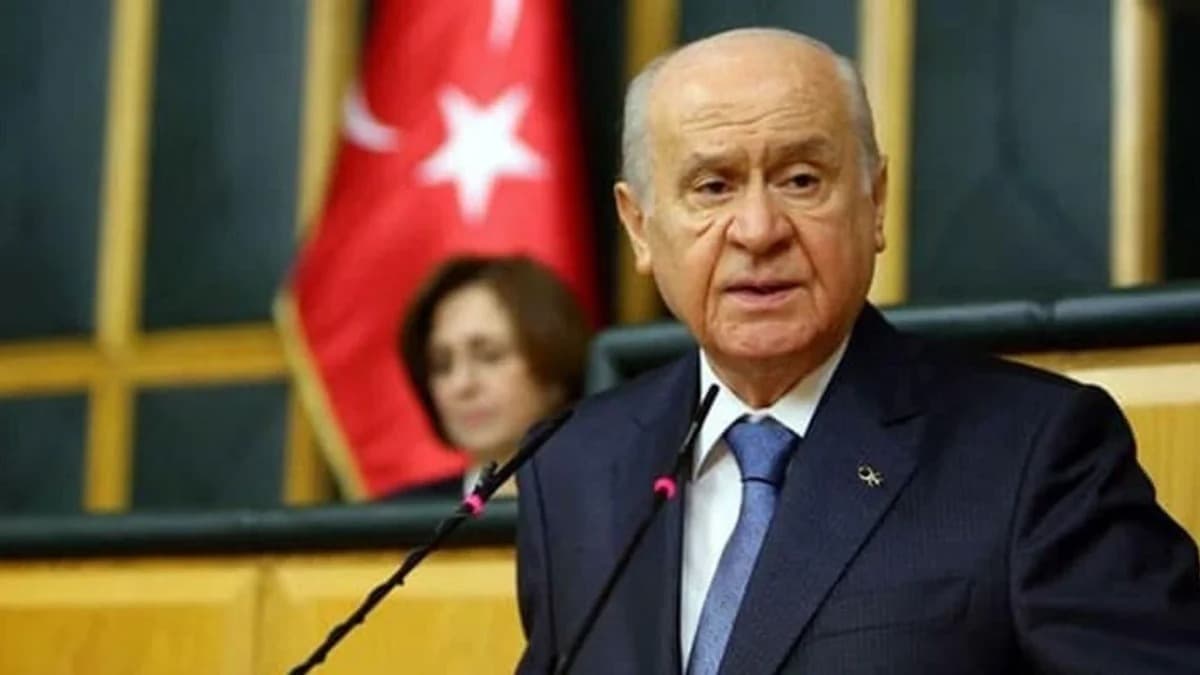 Bahçeli’den Salonu Ayağa Kaldıran Sözler!