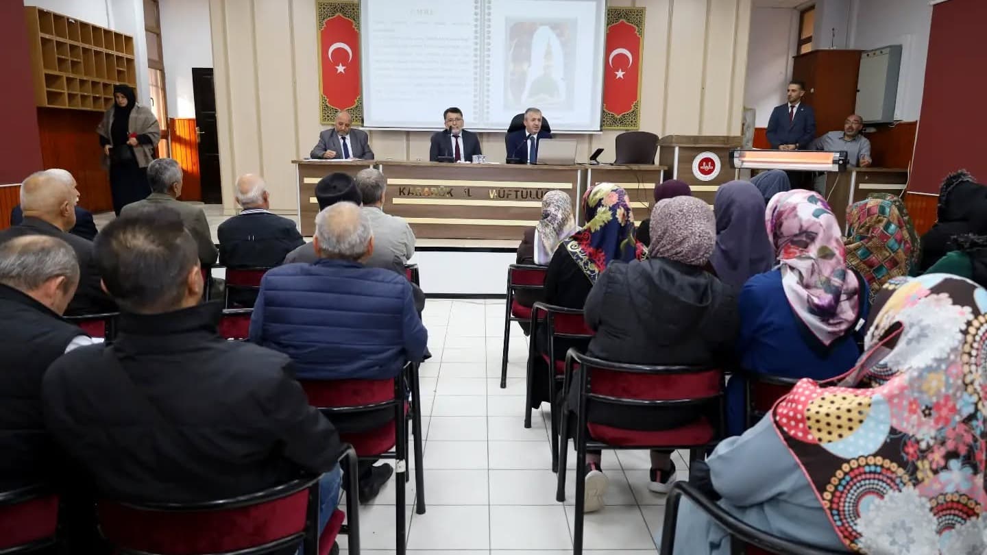 131 Umre yolcusuna eğitim semineri