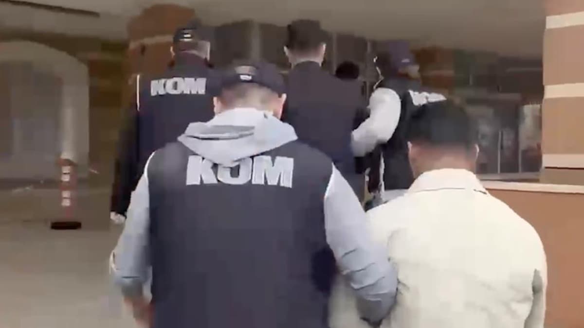 Kastamonu'da iş yeri kurşunlayan şahıs ile olayla bağlantılı 2 şüpheli yakalandı