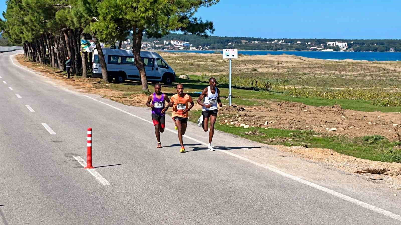 Sinop’ta ilk defa yarı maraton koşuldu