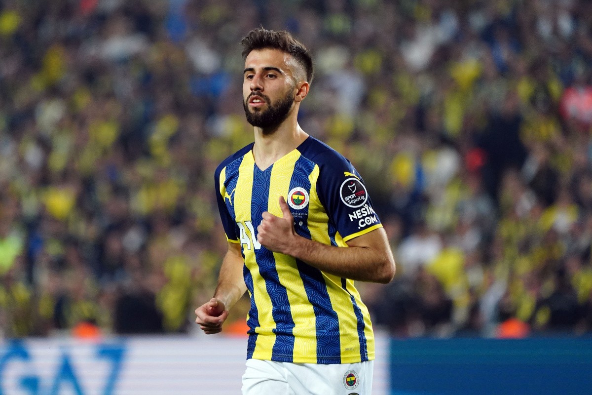 Fenerbahçe’nin golcü oyuncusu Rossi, ABD’ye transfer oldu