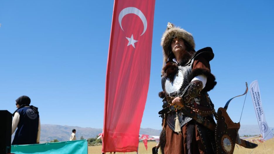 Geleneksel Türk Okçuluğu Türkiye Şampiyonası başladı