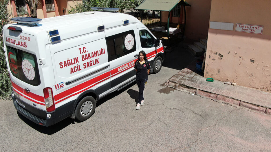 Şehrin tek kadın ambulans şoförü