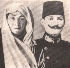 Zubeyde Hanim ve oglu Mustafa Kemal 300x291 1 jpg